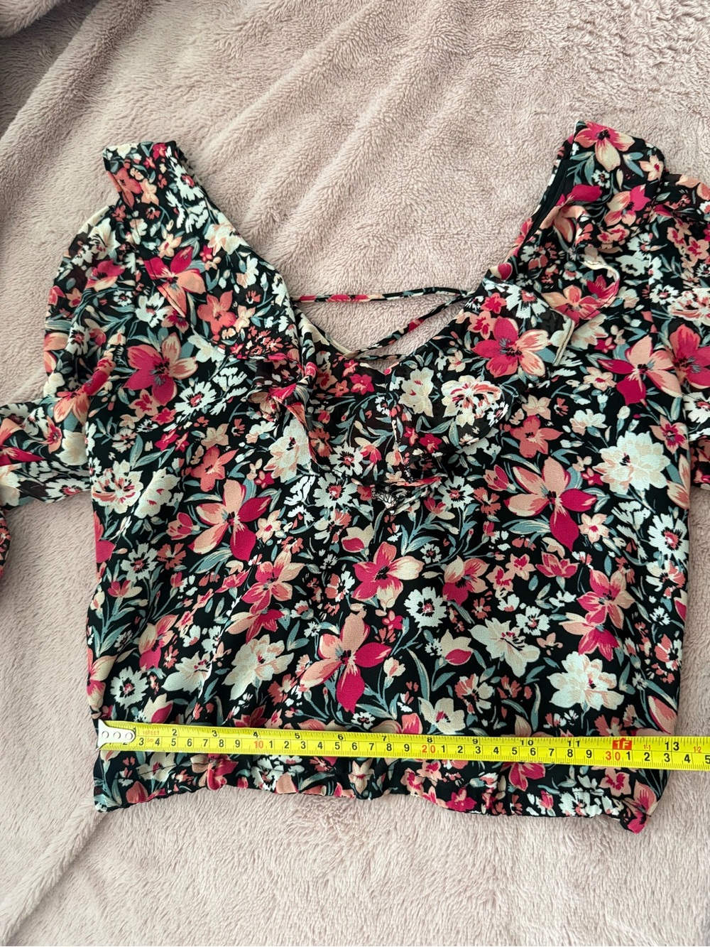 🌺 Dynamite Floral Lace-Up Back V-Neck Women’s Top - Pink Multicolor - Picture 9 of 9